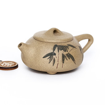 Чайник Исин, Ши Пяо, роспись глиной, №12, 80 мл арт. 3599 Чайник Исин, Ши Пяо, роспись глиной, №12, 80 мл